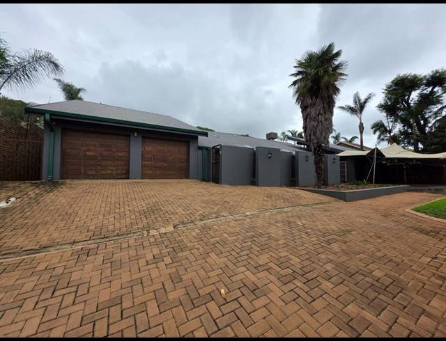 5 BEDROOM HOUSE FOR SALE IN WAVERLEY